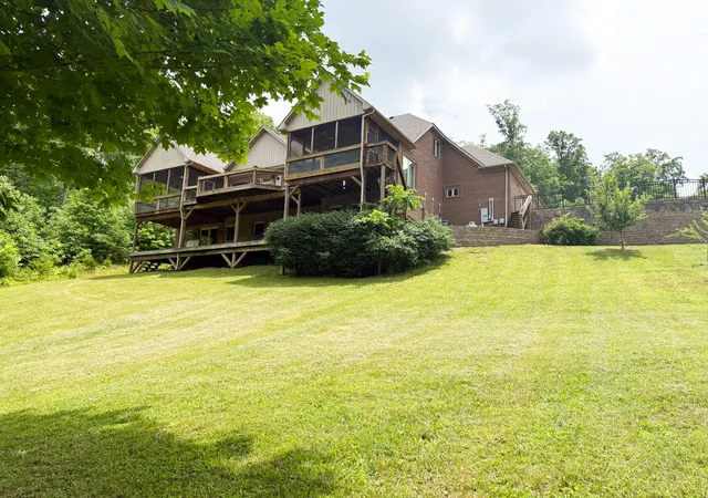 2nd image of 111 Leveridge Ct, Jamestown, KY 42629 | MLS# 25012349
