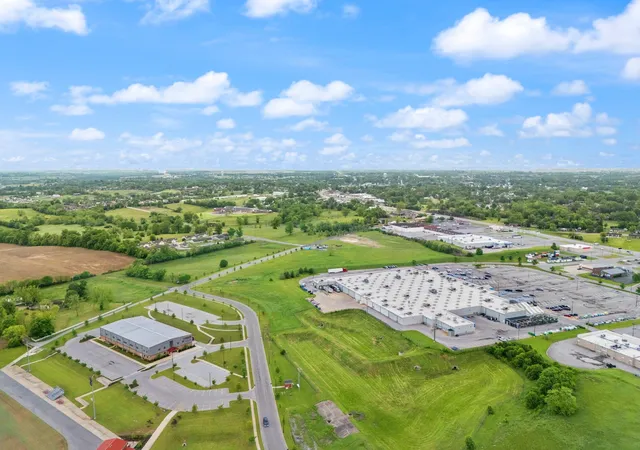 8th image of 547 Legion Dr #4, Harrodsburg, KY 40330 | MLS# 25010323