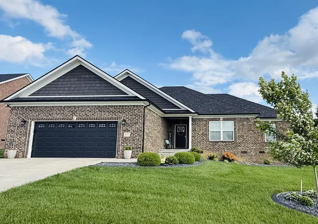 Photo 1 of Single family home for sale at 627 Fourwinds Dr, Richmond, KY 40475 | MLS# 25011469 | Listing updated on 2025-09-12