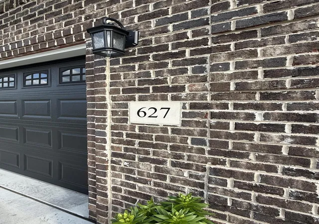 Photo 3 of Single family home for sale at 627 Fourwinds Dr, Richmond, KY 40475 | MLS# 25011469 | Listing updated on 2025-09-12