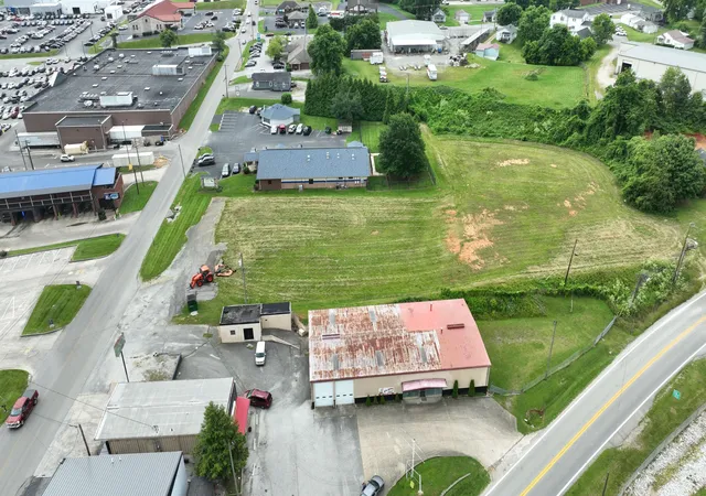2nd image of 367 Langdon St, Somerset, KY 42503 | MLS# 25012083