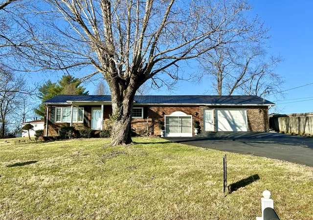 2nd image of 165 E Bourbon Rd, Somerset, KY 42501 | MLS# 25001135