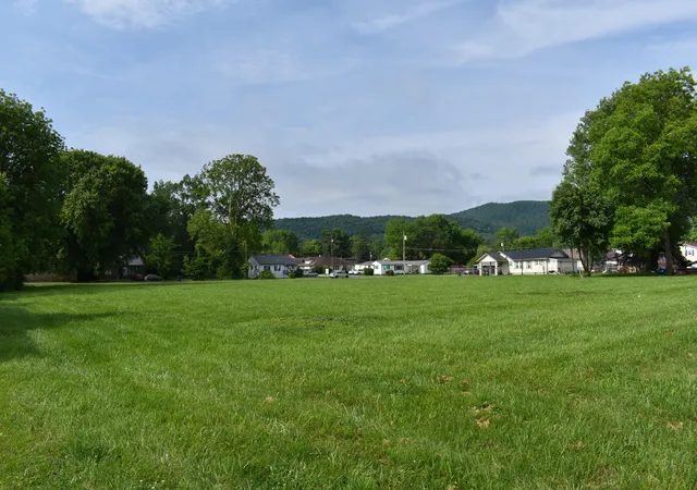 Photo 3 of Land for sale at 321 Chester Ave, Middlesboro, KY 40965 | MLS# 25012296 | Listing updated on 2026-05-07