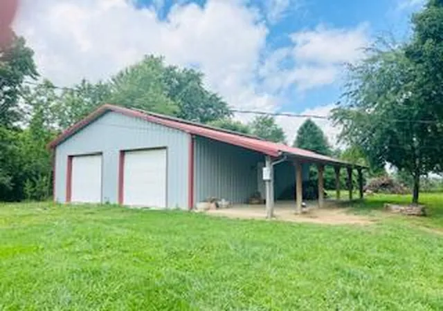 Photo 1 of Single family home for sale at 127 Circle St, London, KY 40744 | MLS# 25011227 | Listing updated on 2025-09-30