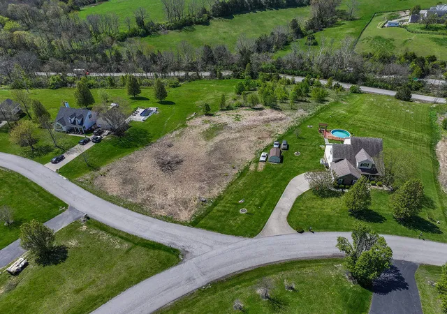 5th image of 100 Fox Ridge Dr, Lancaster, KY 40444 | MLS# 25007871