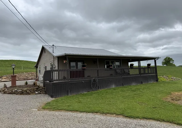 Photo 1 of Single family home for sale at 48 River Hl Rd, East Bernstadt, KY 40729 | MLS# 25009286 | Listing updated on 2025-09-13
