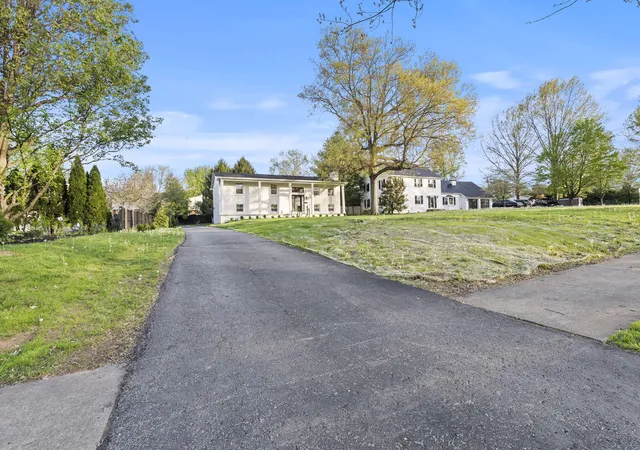 2nd image of 4163 Lexington Rd, Paris, KY 40361 | MLS# 25008301