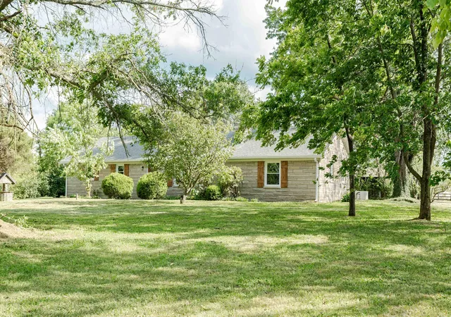 3rd image of 2450 Vince Rd, Nicholasville, KY 40356 | MLS# 25014786