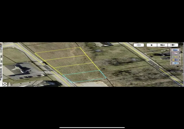 Photo 1 of Land for sale at 9,10,11,12 Union St, Somerset, KY 42501 | MLS# 25015448 | Listing updated on 2026-07-15