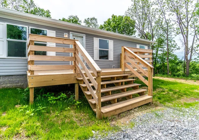 2nd image of 2832 Two Mile Rd, Winchester, KY 40391 | MLS# 25010801