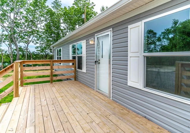 3rd image of 2832 Two Mile Rd, Winchester, KY 40391 | MLS# 25010801