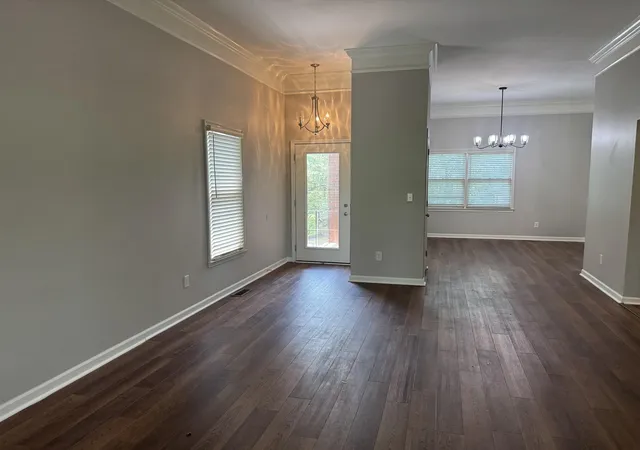 Photo 4 of Single family home for sale at 629 Andover Village Dr, Lexington, KY 40509 | MLS# 25015412 | Listing updated on 2025-10-15