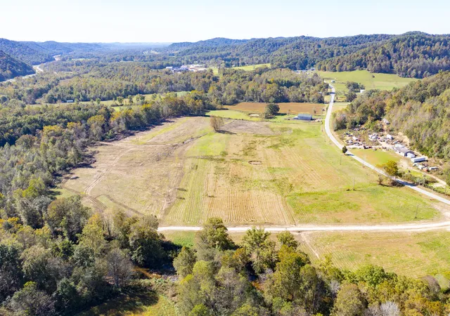Photo 4 of House for sale at 5300 Cranston Rd, Morehead, KY 40351 | MLS# 25011830 | Listing updated on 2025-09-12