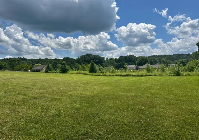 Photo 2 of Sale Pending at 11 Sunset Dr, Corbin, KY 40701 | MLS# 25014743 | Listing updated on 2025-09-27