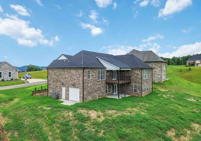 3rd image of 77 Sunrise Path, Somerset, KY 42501 | MLS# 25010725