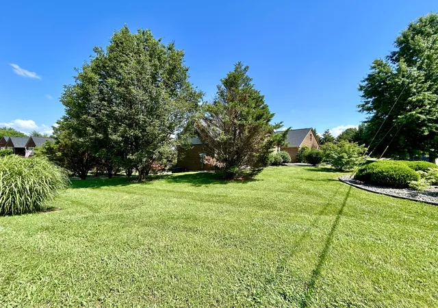 Photo 3 of Single family home for sale at 11 Horizon Hills Dr, Somerset, KY 42503 | MLS# 25014333 | Listing updated on 2026-08-01