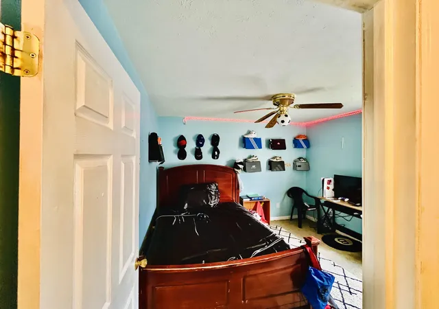 4th image of 117 White Cliffs Ln, Frankfort, KY 40601 | MLS# 25010757