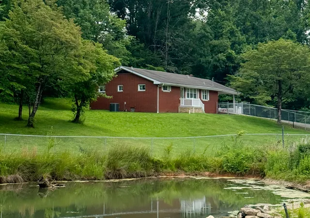 1st image of 1554a Ky 2227, Somerset, KY 42503 | MLS# 25011806
