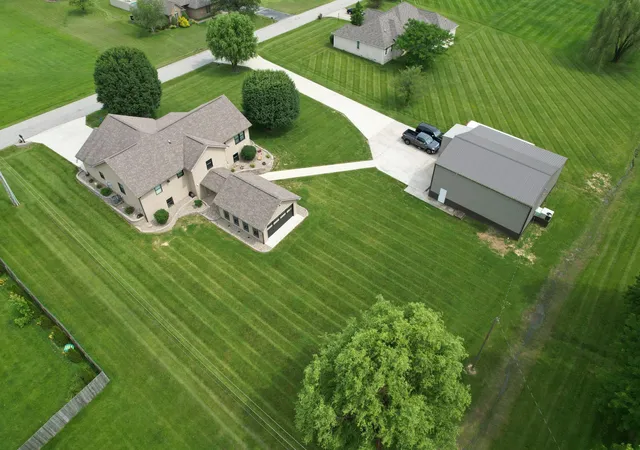 Photo 3 of Single family home for sale at 55 Jersey Way, Morehead, KY 40351 | MLS# 25012498 | Listing updated on 2025-09-12