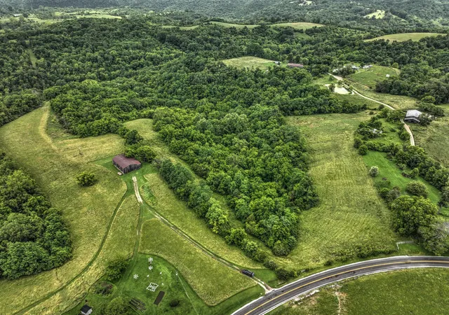 4th image of 9999 Jacks Creek Rd, Richmond, KY 40475 | MLS# 25013052