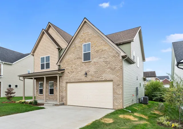 Photo 2 of Single family home for sale at 453 Friendly Ave, Nicholasville, KY 40356 | MLS# 25011911 | Listing updated on 2025-11-17