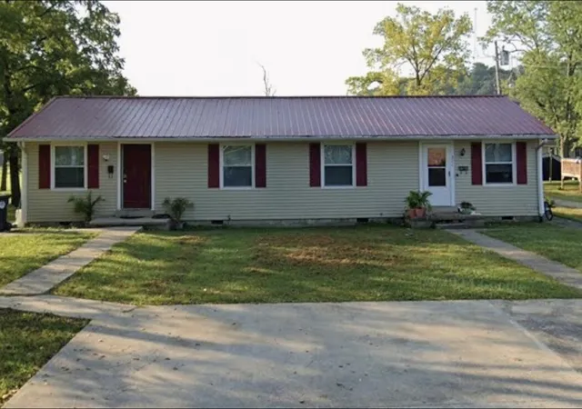Multi family home for sale at 319 16Th St, Corbin, KY 40701 | MLS# 25013833