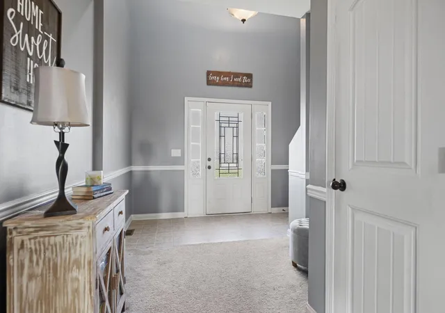 Photo 3 of Single family home for sale at 712 Amanda Ct, Richmond, KY 40475 | MLS# 25015748 | Listing updated on 2025-12-15