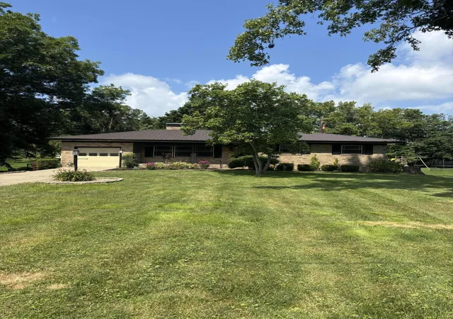 1st image of 110 Hampton Ave, Winchester, KY 40391 | MLS# 25014454