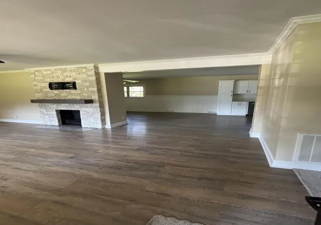 3rd image of 110 Hampton Ave, Winchester, KY 40391 | MLS# 25014454