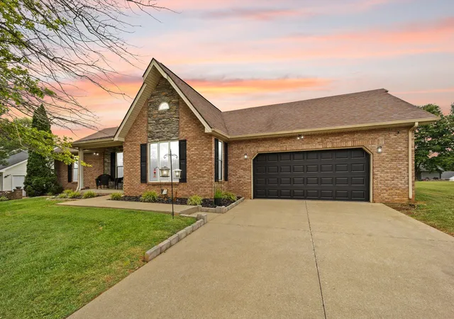 Photo 1 of Single family home for sale at 1113 Fawn Run, Somerset, KY 42501 | MLS# 25014472 | Listing updated on 2025-09-22