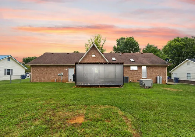 Photo 3 of Single family home for sale at 1113 Fawn Run, Somerset, KY 42501 | MLS# 25014472 | Listing updated on 2025-09-22