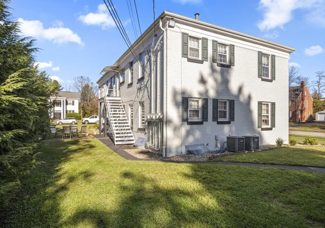 2nd image of 1802 Carolyn Dr, Lexington, KY 40502