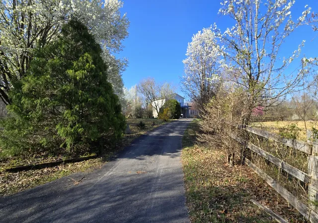 Photo 3 of Single family home for sale at 2792 N Hwy 1223, Corbin, KY 40701 | MLS# 25006221 | Listing updated on 2026-06-09
