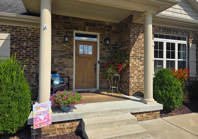 Photo 2 of Single family home for sale at 136 Rocky Crk Rd, Georgetown, KY 40324 | MLS# 25013962 | Listing updated on 2026-02-19