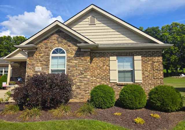 Photo 3 of Single family home for sale at 136 Rocky Crk Rd, Georgetown, KY 40324 | MLS# 25013962 | Listing updated on 2026-02-19
