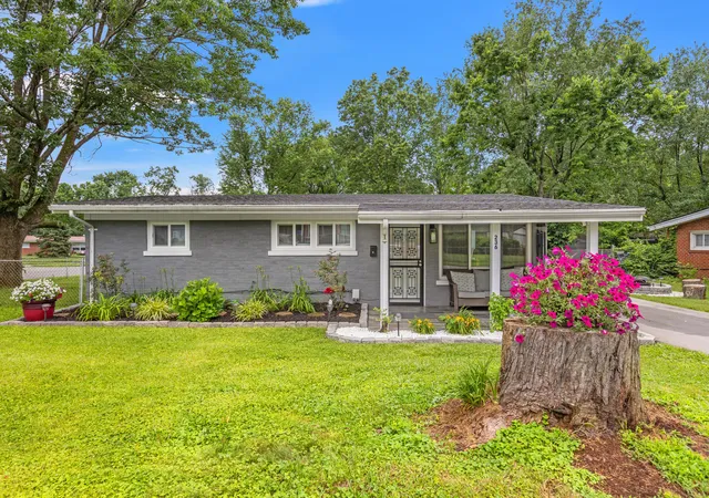 1st image of 236 Mockingbird Ln, Lexington, KY 40503 | MLS# 25012994