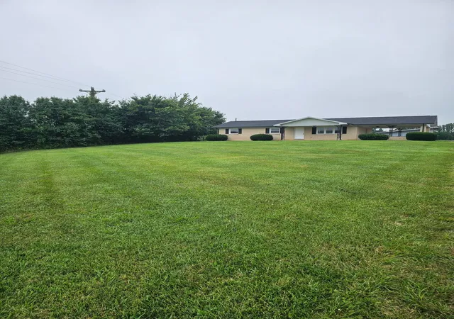 Homes for sale in Russell Springs, KY | 260 Old Hwy 910, Russell Springs, KY 42642 | MLS# 25016090