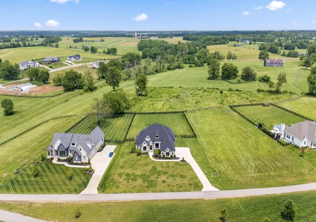 5th image of 217 Doe Run Rd, Lexington, KY 40515 | MLS# 25013824