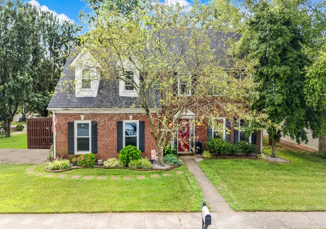 Photo 1 of Single family home for sale at 1032 Vero Ct, Lexington, KY 40509 | MLS# 25015570 | Listing updated on 2025-09-12