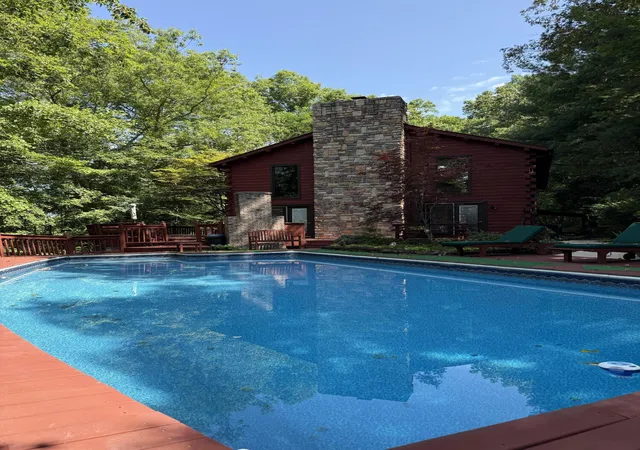 Photo 1 of Single family home for sale at 504 Skaggs Rd, Morehead, KY 40351 | MLS# 25015079 | Listing updated on 2025-09-12