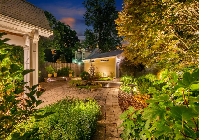 Photo 4 of Single family home for sale at 344 Ridgeway Rd, Lexington, KY 40502 | MLS# 25015096 | Listing updated on 2025-10-14