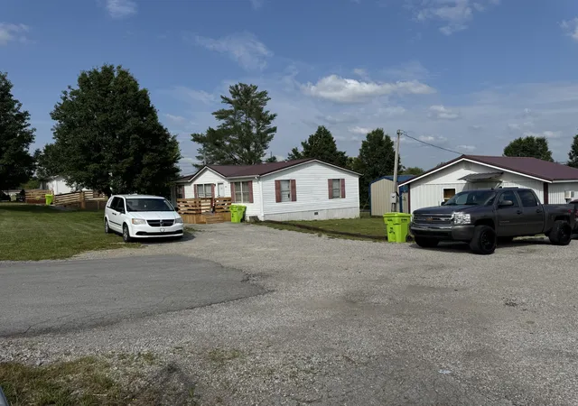 Homes for sale in East Bernstadt, KY | 5620 Ky 490, East Bernstadt, KY 40729 | MLS# 25015158