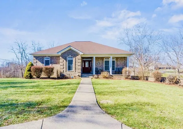 1st image of 713 Winterhaven Ln, Frankfort, KY 40601 | MLS# 25015179
