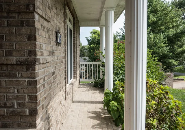 4th image of 713 Winterhaven Ln, Frankfort, KY 40601 | MLS# 25015179