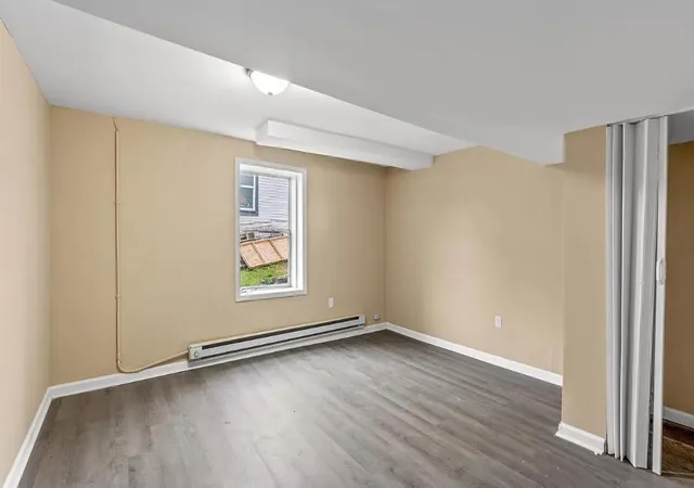 Photo 4 of Multi family home for sale at 101 E Lexington Ave, Winchester, KY 40391 | MLS# 25015191 | Listing updated on 2025-09-12
