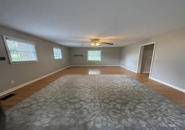 Homes for sale in Stanford, KY | 230 South Loop Dr, Stanford, KY 40484 | MLS# 25015640