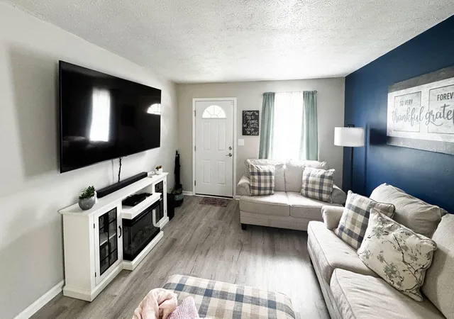 3rd image of 305 Longview Dr, Nicholasville, KY 40356