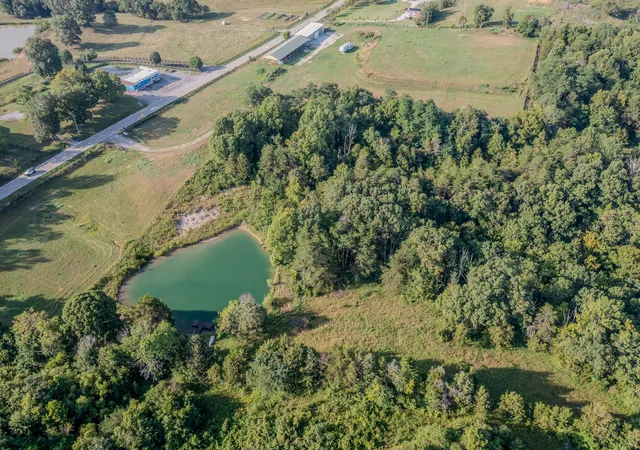 Photo 4 of House for sale at 8450 Hwy 196 Rd, Nancy, KY 42544 | MLS# 25016255 | Listing updated on 2025-12-24