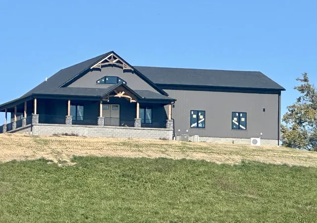 Photo 1 of Single family home for sale at 71 Eagle Landing, London, KY 40741 | MLS# 25016266 | Listing updated on 2026-04-29