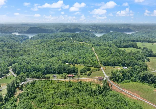 4th image of 170 Madeline Dr, Somerset, KY 42501 | MLS# 25016419